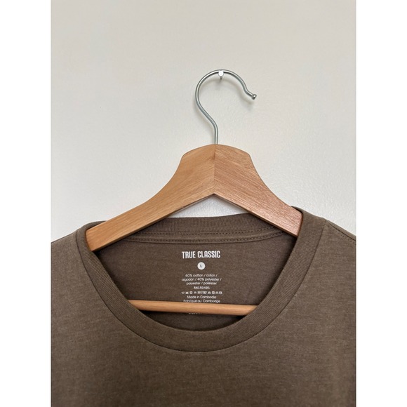 New True Classic Men's Long Sleeve Crewneck – Light Brown – Size Large - Picture 2 of 3